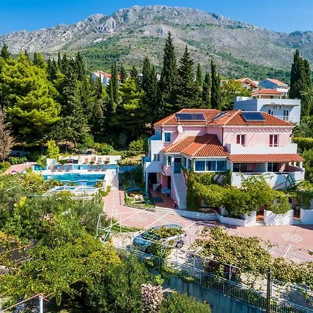 Family Friendly With A Swimming Pool Mlini, Dubrovnik - 8579 Apartmán
