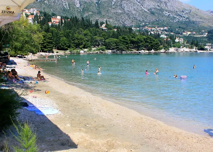 Family Friendly With A Swimming Pool Mlini, Dubrovnik - 8579 * 米利尼