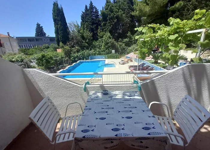 Family Friendly With A Swimming Pool Mlini, Dubrovnik - 8579 * 米利尼
