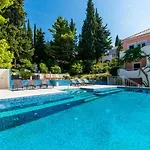 Family Friendly With A Swimming Pool Mlini, Dubrovnik - 8579 * Mlini