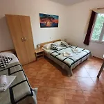 Family Friendly With A Swimming Pool Mlini, Dubrovnik - 8579 Apartament