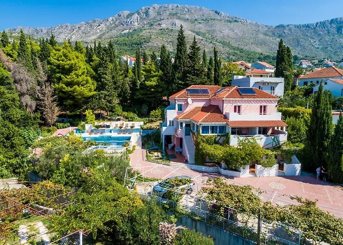 Family Friendly With A Swimming Pool Mlini, Dubrovnik - 8579 Daire