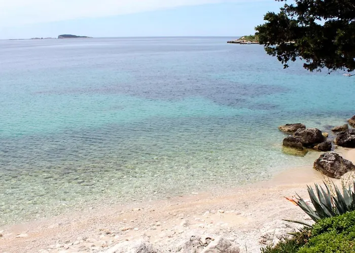 Family Friendly With A Swimming Pool Mlini, Dubrovnik - 8579 Apartamento Mlini